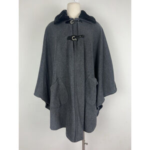 Vintage Le Moda 90s Gray Faux Fur Trim Poncho Cape Cozy Chic Minimalist Timeless